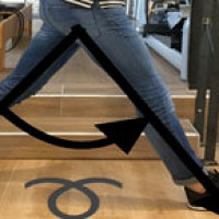 Attaque du talon au sol lors de la marche et étirement réciproque du complexe IJ/P